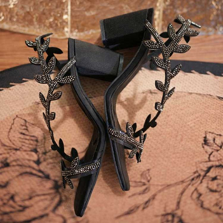Delan (Black)