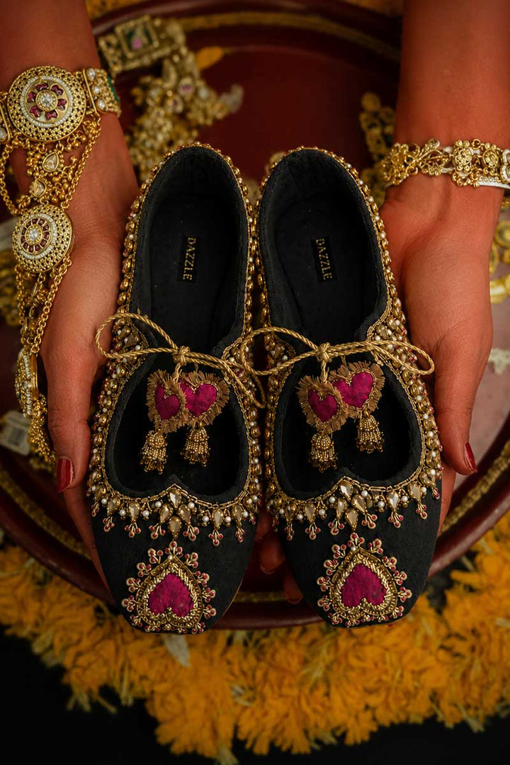 Dilkash (Black)