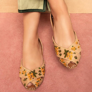 Meerjah-Khussa-kolhapuri-dazzle-by-sarah