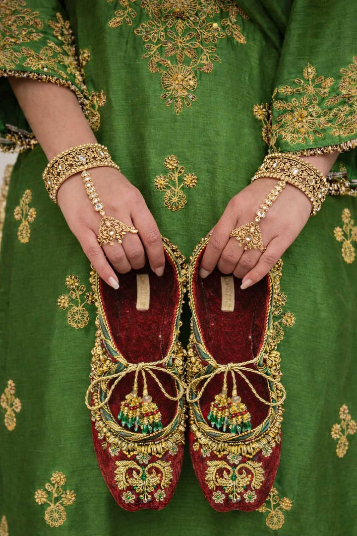 Mughalia - Dazzle by Sarah