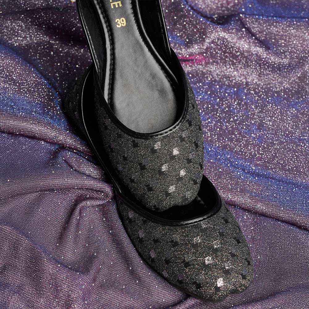 Lucinda - Dazzle by Sarah