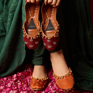 Kesari-Khussa-kolhapuri-dazzle-by-sarah