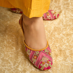 Dil Fareb-Khussa-kolhapuri-dazzle-by-sarah