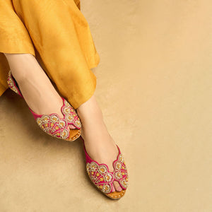 Driftwood-Khussa-kolhapuri-dazzle-by-sarah