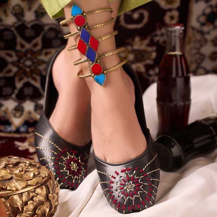 Rawaangi - Dazzle by Sarah