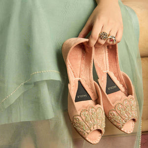 Sapir-Khussa-kolhapuri-dazzle-by-sarah