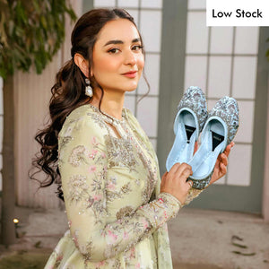 Violetta-Khussa-kolhapuri-dazzle-by-sarah