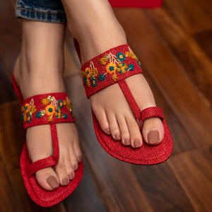 Garnet Kolhapuri-Khussa-kolhapuri-dazzle-by-sarah