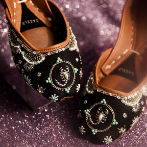 Twinkle-Khussa-kolhapuri-dazzle-by-sarah