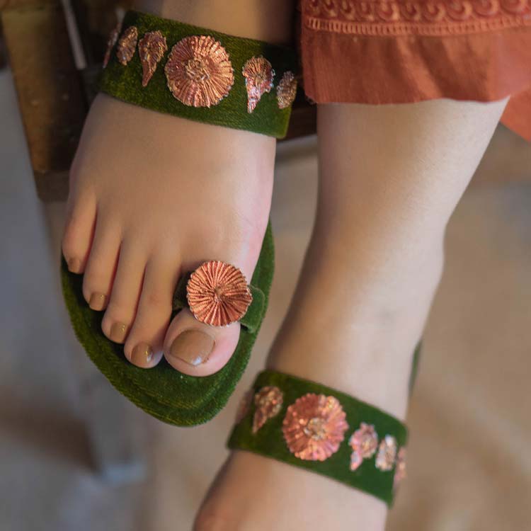 green kohlapuri shoes for women