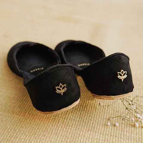 Riva (Black)