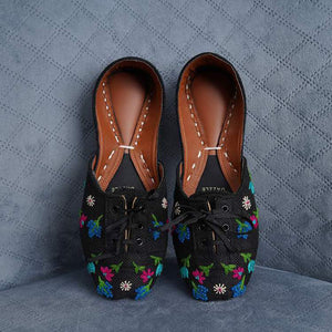 Camilla Brogues-Khussa-kolhapuri-dazzle-by-sarah