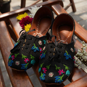 Camilla Brogues-Khussa-kolhapuri-dazzle-by-sarah