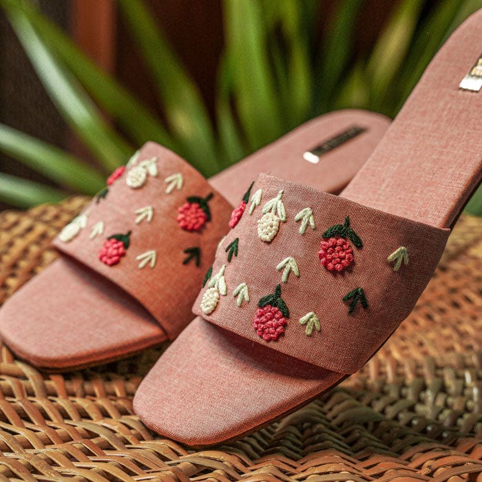Rosette Slider | pink shoes for women