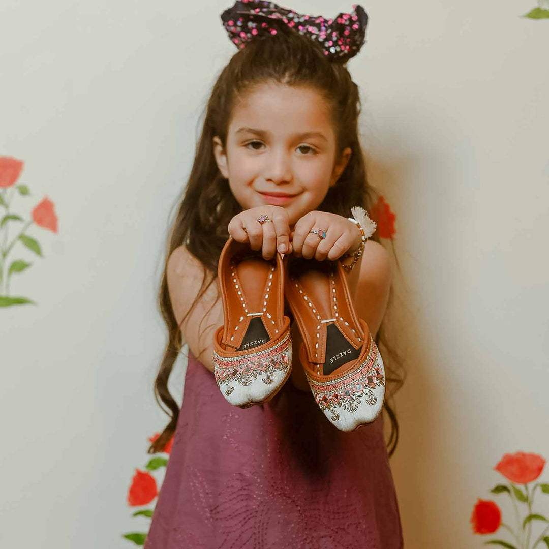 Kids Khussa The Empress Kids Khussa Online| Dazzzlebysarrah